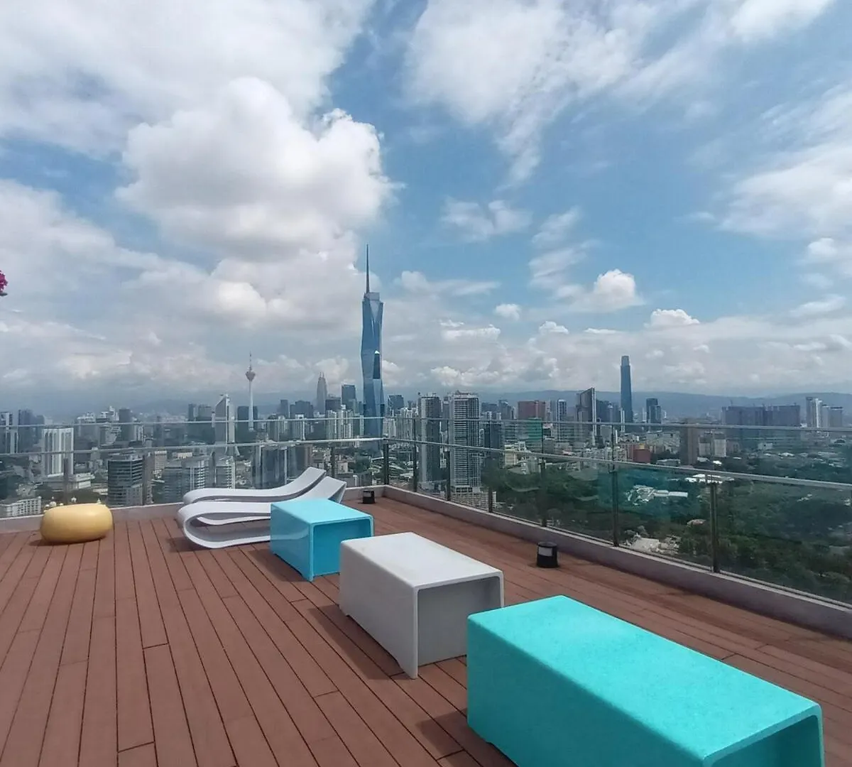 2 Interconnected Studios 4 Pax Sky Pool Gym Sauna Jazzuci Water Purifier Washerdryer Kuala Lumpur Apartment
