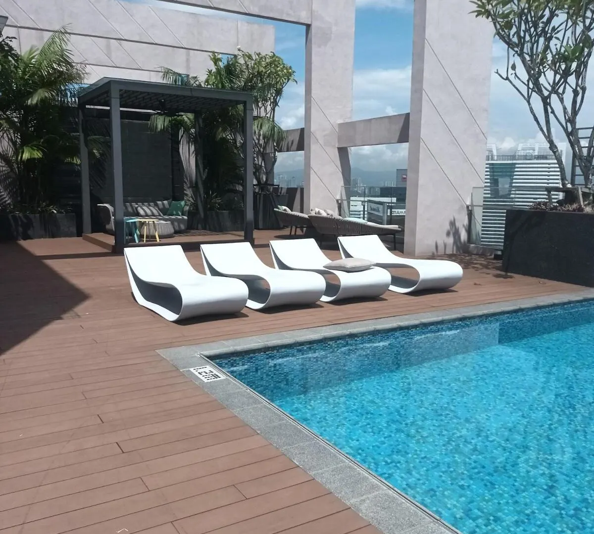 2 Interconnected Studios 4 Pax Sky Pool Gym Sauna Jazzuci Water Purifier Washerdryer Kuala Lumpur